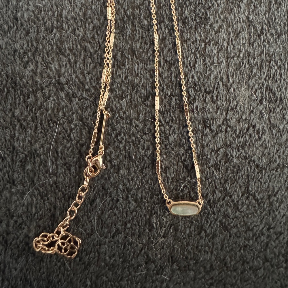 Kendra Scott Rose Gold Necklace with Black Mother of Pearl Stone